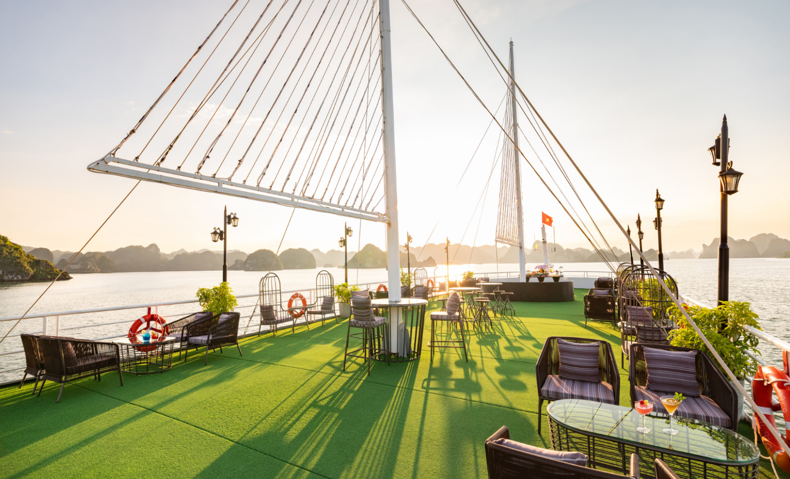 sundeck Carnival Cruises 