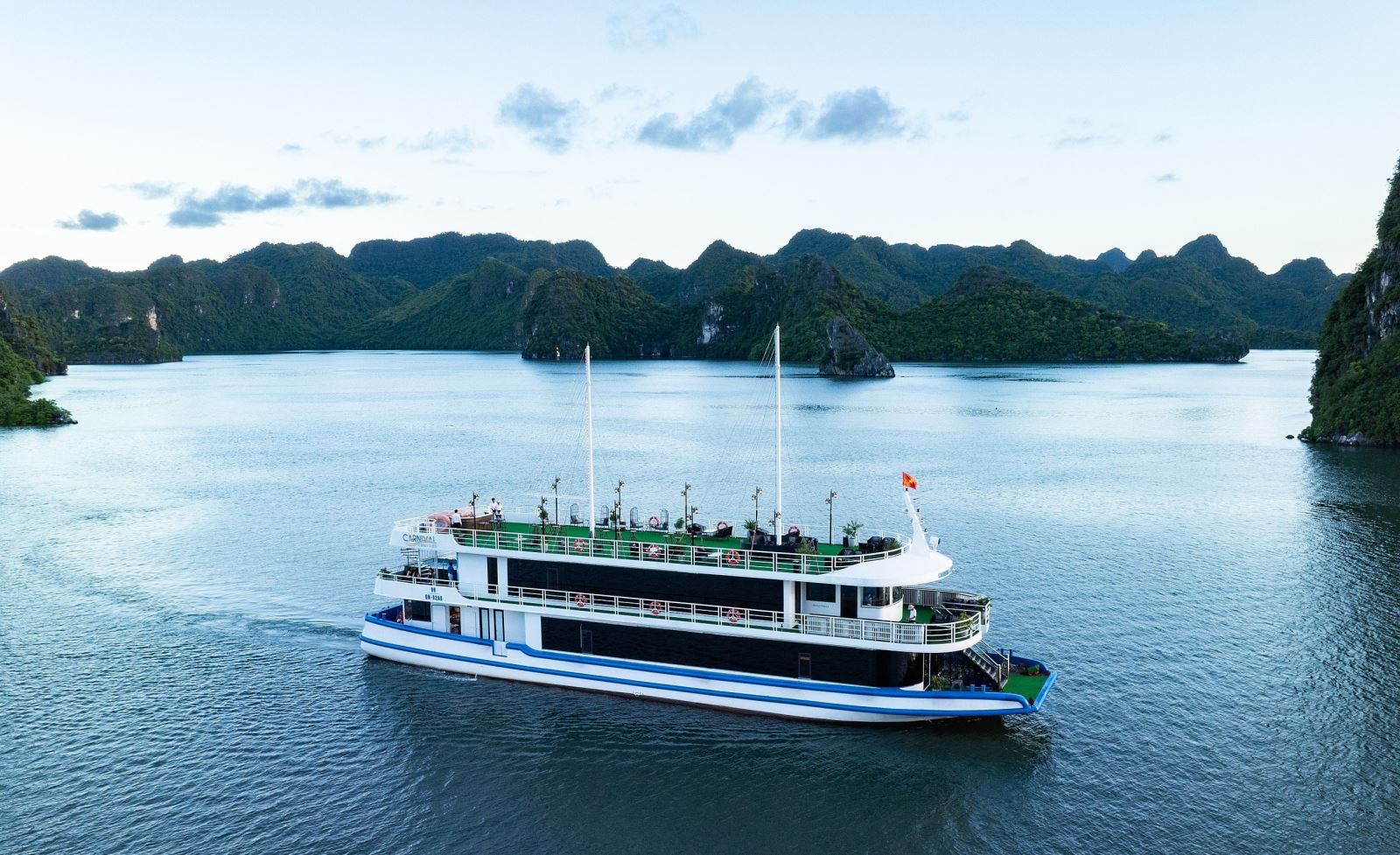 Day tour Luxury Halong Bay